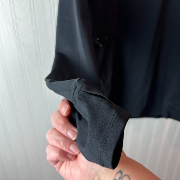 FABLETICS Lana BLACK LONG SLEEVED TOP Mesh Athletic Shirt SIZE Medium - Picture 6 of 6